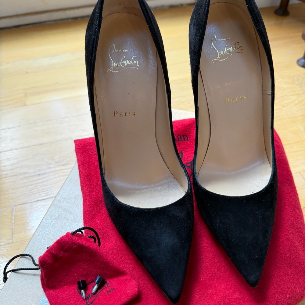 Christian Louboutin So Kate Veau Velors size 40 Black Suede Pointed Heels
